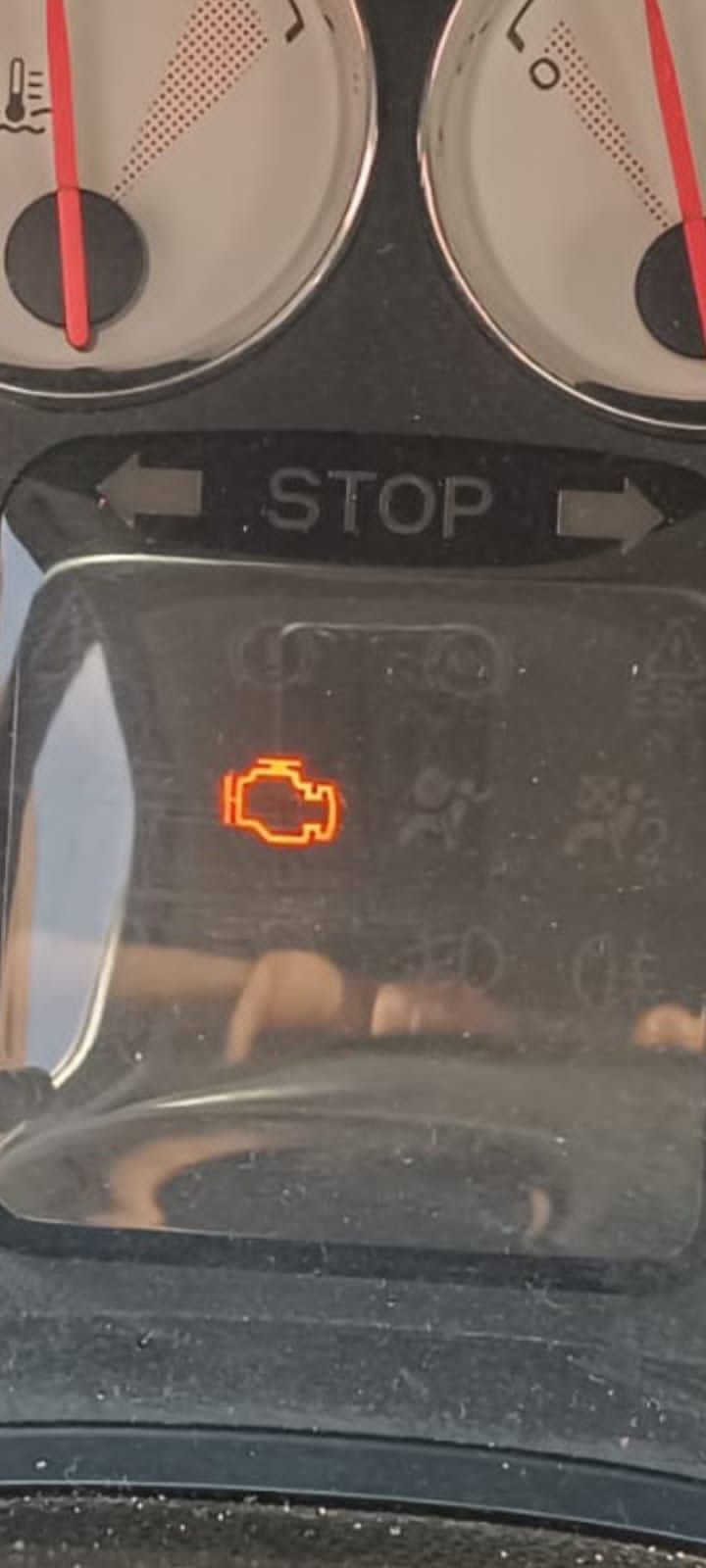 Voyant moteur check engine allumé